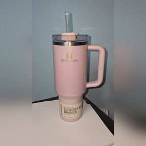 Stanley Cup. Never used. Please make An offer!! Price is negotiable!!